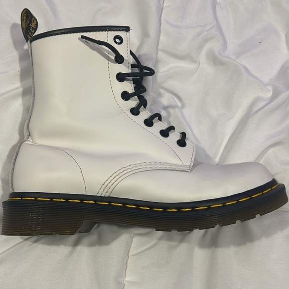 Dr Marten’s White 11821 Lace-Up Boots Women’s 8 - Picture 6 of 9